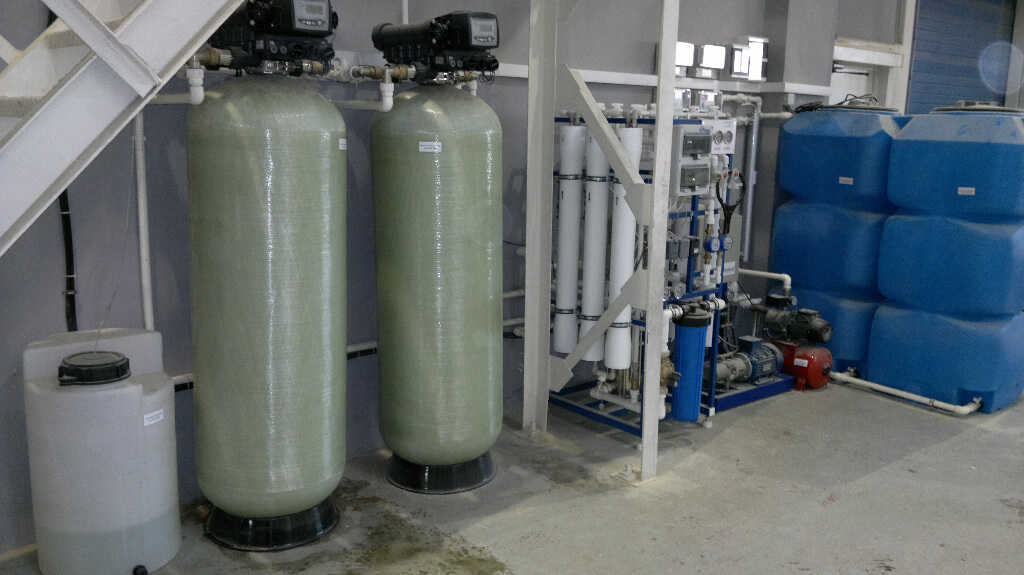 На фотографии система водоподготовки 1500 л/ч для увлажнения воздуха на бумажном комбинате 